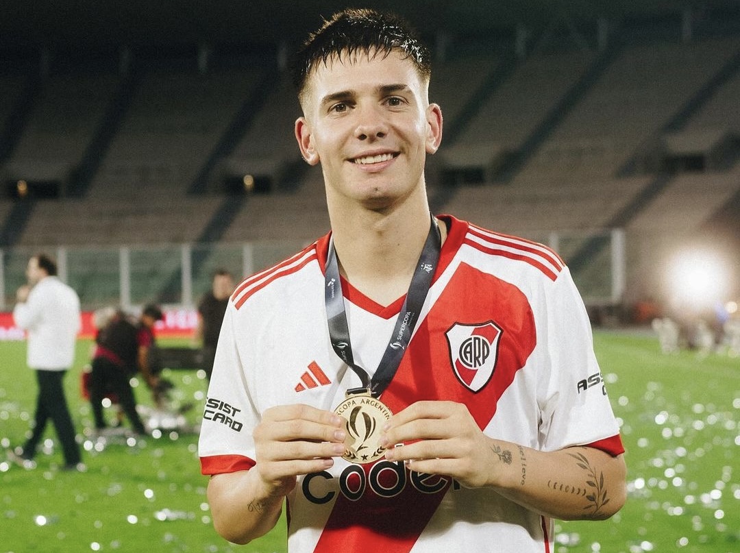 切尔西新星崭露头角，未来或成球队顶梁柱，电话详细中国.