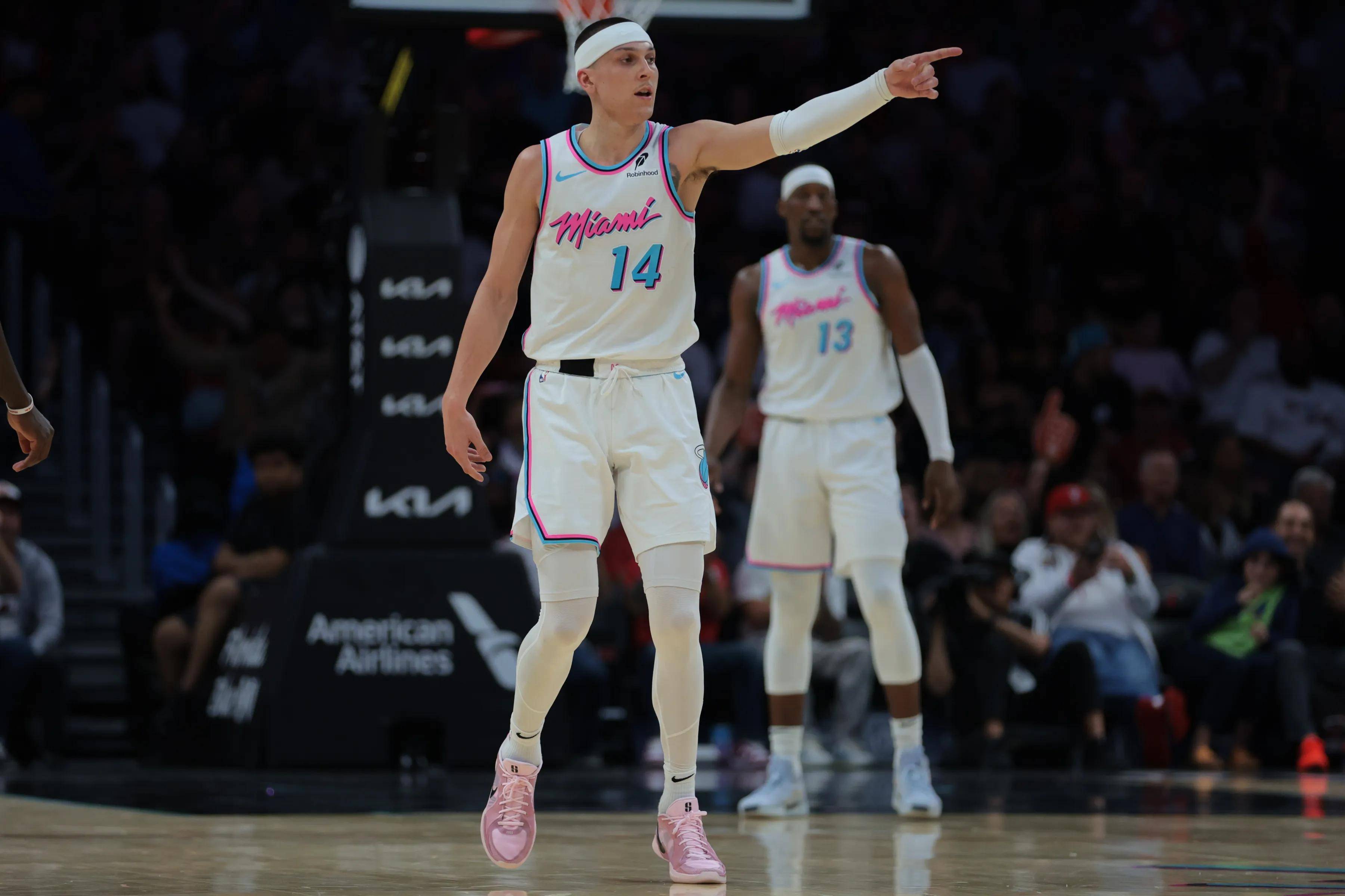 热火队惨败后更衣室爆发冲突，主帅回应，销售成为项目自己.